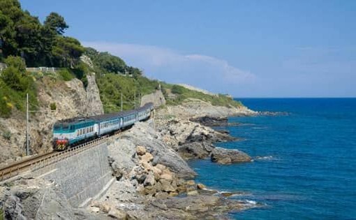 Trasporti, Trenitalia (Gruppo FS): "In Piemonte per l'estate oltre 740 collegamenti al giorno e rete assistenza potenziata" Trasporti, Trenitalia (Gruppo FS): "In Piemonte per l'estate oltre 740 collegamenti al giorno e rete assistenza potenziata"