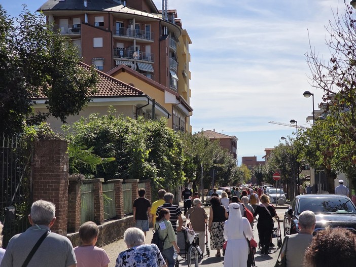 &quot;Ognuno al suo passo”: Trofarello ha camminato per l’inclusione