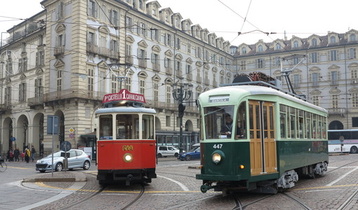 Una bella foto d'archivio di tram storici Una bella foto d'archivio di tram storici