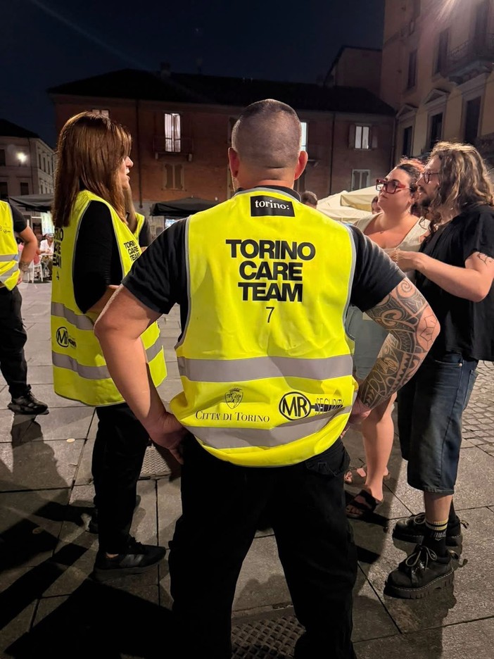 Risse sedate, soccorso sanitario e telefonate alla polizia: il primo bilancio del Torino Care Team Risse sedate, soccorso sanitario e telefonate alla polizia: il primo bilancio del Torino Care Team