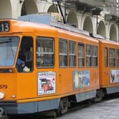 tram arancione