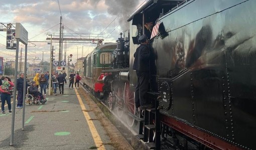 La Chivasso-Asti tra treni storici, tartufi, vino e nocciolini