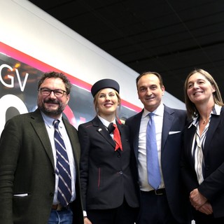 Parigi val bene una tratta, anzi tre: a Torino torna (con un ritardo) l’alta velocità francese [VIDEO]