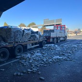 Tangenziale in tilt all'altezza di corso Francia Tangenziale in tilt all'altezza di corso Francia