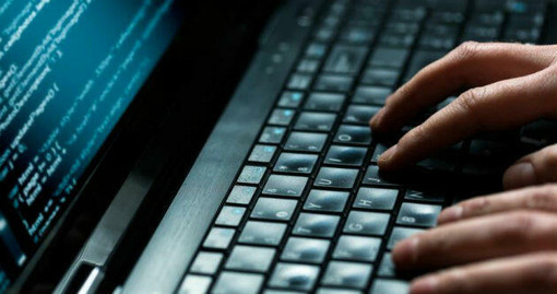 Padroneggiare l’amministrazione e la sicurezza di Azure: guida completa al successo nelle certificazioni AZ-104 e AZ-500 Padroneggiare l’amministrazione e la sicurezza di Azure: guida completa al successo nelle certificazioni AZ-104 e AZ-500