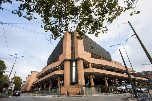 L'esterno del Palazzo di Giustizia di Torino L'esterno del Palazzo di Giustizia di Torino