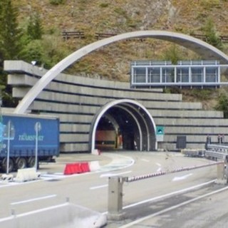 Rinviati i lavori sul Monte Bianco, c'è l'ok dalla Francia: non ci sarà la chiusura in contemporanea con il Frejus