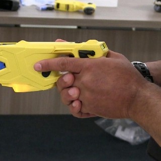 taser - foto d'archivio