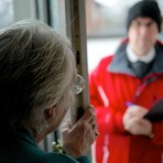 Truffatori in azione nella zona di Moncalieri (foto d'archivio)