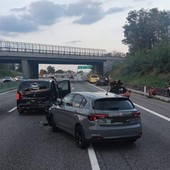Coinvolti quattro veicoli: un ferito lieve