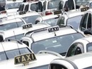 fila di taxi