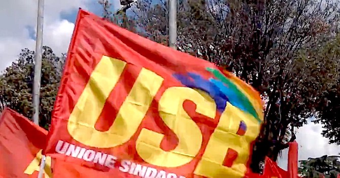 USB chiede un contratto giusto per chi raccoglie la carta: depositata vertenza contro Arcobaleno USB chiede un contratto giusto per chi raccoglie la carta: depositata vertenza contro Arcobaleno