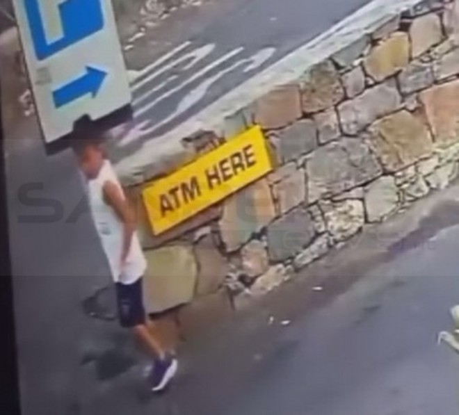 Un fotogramma dell'ultimo video in cui compare il bambino