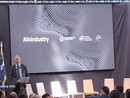 ministro Urso sul palco