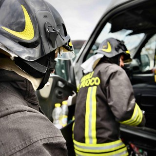 Fuoco in un alloggio a Lingotto, evacuato lo stabile: nessun ferito Fuoco in un alloggio a Lingotto, evacuato lo stabile: nessun ferito