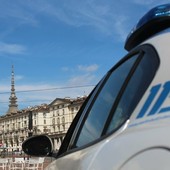 I poliziotti sono intervenuti in lungo Dora Siena