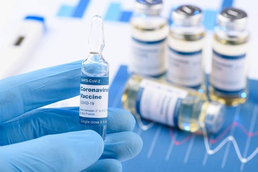 Vaccini, oggi in Piemonte somministrate poco più di 29mila dosi. Da domani preadesioni per i 45-49enni