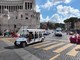 Far west golf car, viaggio nel centro di Roma tra irregolarità e guadagni stellari Far west golf car, viaggio nel centro di Roma tra irregolarità e guadagni stellari