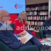 Myrta Merlino presenta il libro dedicato alla sua 'mamma geniale' Myrta Merlino presenta il libro dedicato alla sua 'mamma geniale'