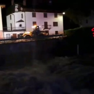 Maltempo a Bergamo, campeggio evacuato per rischio frane ed esondazione