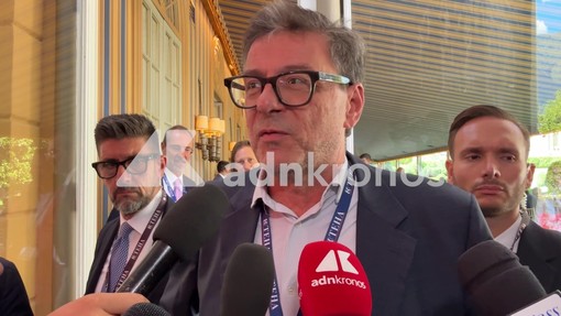 Mps, Giorgetti a Cernobbio: "Noi neutrali rispetto a operazioni, avremmo già dismesso quota"