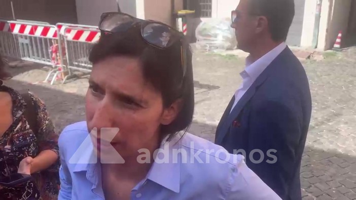 Prof accoltellata a Roma, Schlein: "Scossi, accanto a insegnanti e scuola per lavoro di prevenzione"