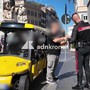Invasione golf car a Roma, blitz e controlli dei carabinieri nel centro della Capitale Invasione golf car a Roma, blitz e controlli dei carabinieri nel centro della Capitale
