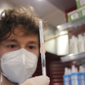 Covid: in Piemonte la positività ai tamponi è al 14,2%, prosegue la campagna vaccinale
