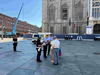 Vigili anti truffe nelle vie di Torino Vigili anti truffe nelle vie di Torino