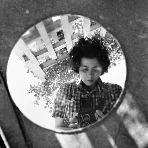 La “street photography” di Vivian Maier arriva alla Palazzina di Caccia di Stupinigi [FOTO]