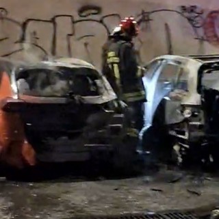 Borgo Vittoria ostaggio del piromane: ancora 3 auto bruciate nel weekend