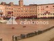 Palio di Siena verso nuovo rinvio, ancora pioggia su piazza del Campo Palio di Siena verso nuovo rinvio, ancora pioggia su piazza del Campo