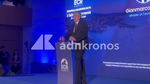 Turismo, ministro Mazzi: "Un'industria di relazioni tra i popoli"