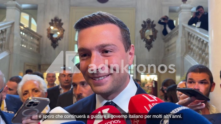 Bardella elogia il governo di Meloni e Salvini: "Spero continui per anni" Bardella elogia il governo di Meloni e Salvini: "Spero continui per anni"
