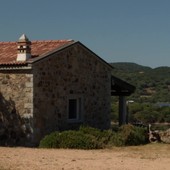 Airbnb, Carlo apre le porte della Gallura autentica: "Così racconto la Sardegna oltre il mare"