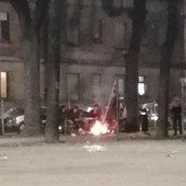 Raid, fuochi e devastazioni ai giardini Alimonda