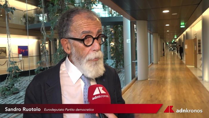 Protezione minori: Ruotolo (Pd), "Serve armonizzazione europea sul tema, non divieti isolati"