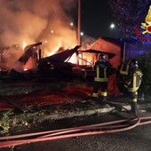 vigili del fuoco in azione