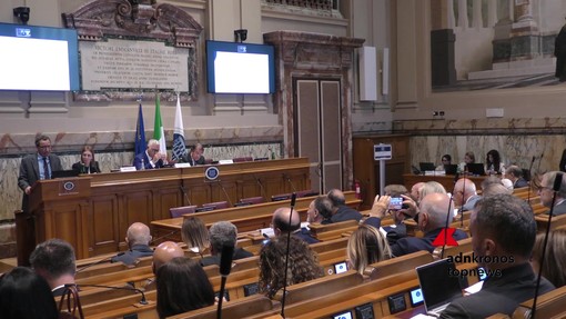 Fisco, rapporto Itinerari previdenziali-Cida: pochi italiani pagano per tutti Fisco, rapporto Itinerari previdenziali-Cida: pochi italiani pagano per tutti