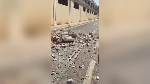 Nuovo terremoto a Granada, le strade tra macerie e auto distrutte Nuovo terremoto a Granada, le strade tra macerie e auto distrutte