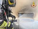 Incendio in alcune cantine di via Venasca: palazzo evacuato, 5 persone intossicate