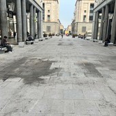 Dopo Terra Madre, via Roma presenta il conto: "A 2 settimane dall'inaugurazione pietre sporche"