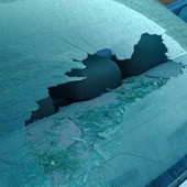 A Nichelino gli incivili prendono di mira le auto parcheggiate