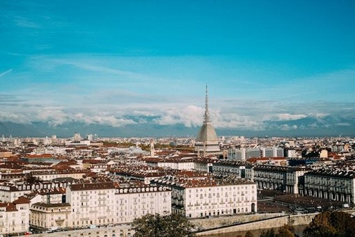 Torino e Lugano: due città da vivere con strumenti digitali più intelligenti Torino e Lugano: due città da vivere con strumenti digitali più intelligenti