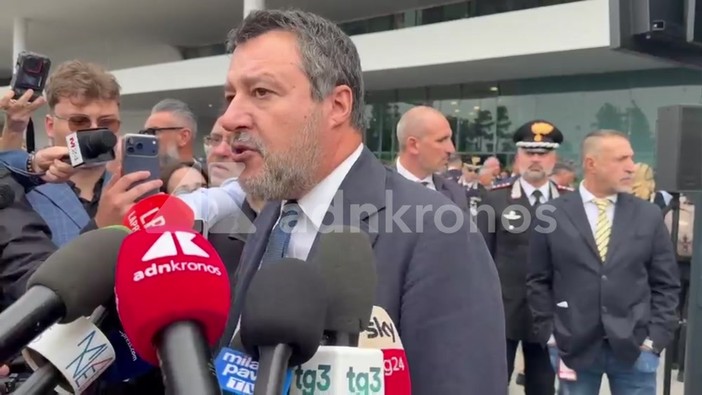 Russia, Salvini: "Attacco droni? Fake news, lavoriamo su caro vita" Russia, Salvini: "Attacco droni? Fake news, lavoriamo su caro vita"