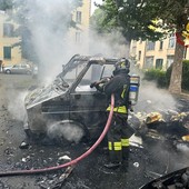 Intervento dei vigili del fuoco in via Carlo del Prete