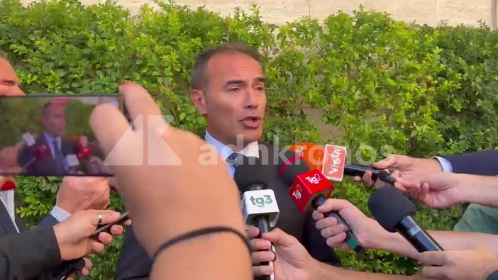 Scuola, Sasso (Fn): "Accettiamo dl con riserva, vediamo se è solita fuffa di governo di destra finta" Scuola, Sasso (Fn): "Accettiamo dl con riserva, vediamo se è solita fuffa di governo di destra finta"