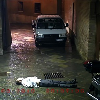 Morte David Rossi, ricostruzione Ris dimostra che c'era qualcuno a ingresso vicolo