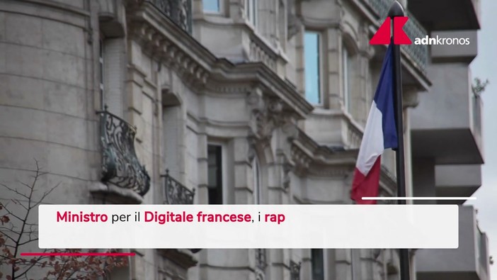 Scontri in Francia, il bottino dei saccheggi in vendita su piattaforme online Scontri in Francia, il bottino dei saccheggi in vendita su piattaforme online