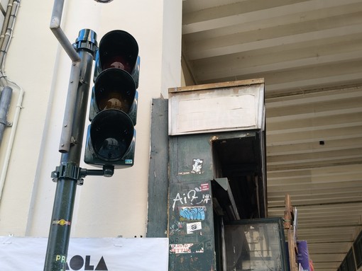Problemi in via Po per il funzionamento dei semafori Problemi in via Po per il funzionamento dei semafori